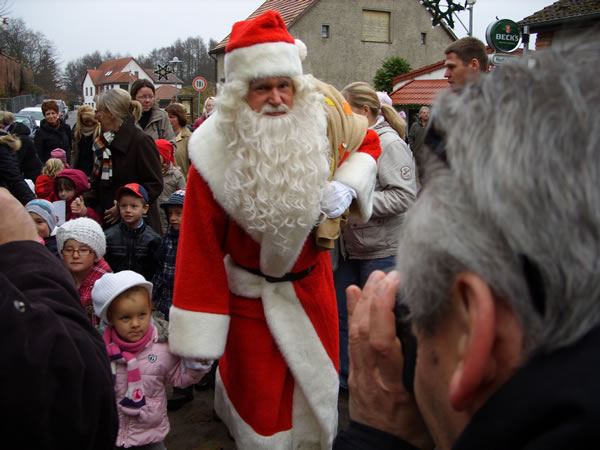 Weihnachtmann in Himmelpfort die Weihnachtraditionen 