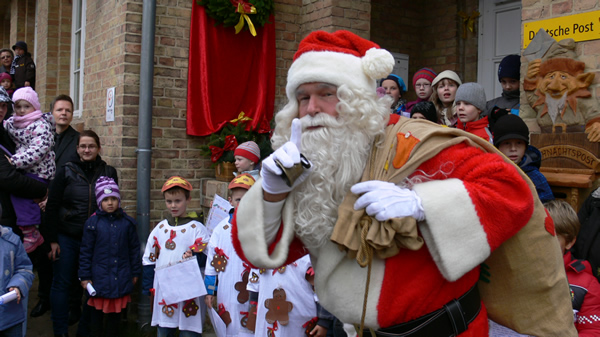 Weihnachtmann in Himmelpfort die Weihnachtfeier 