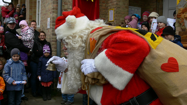 Weihnachtmann in Himmelpfort die Weihnachtfeier 